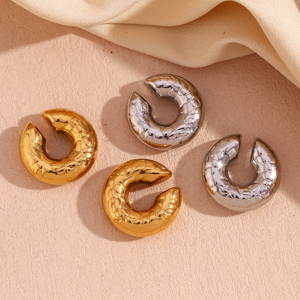 Orecchini a Clip da Donna Minimalisti in Acciaio Inossidabile Geometrici Placcati Oro 18K con Texture a Pelle di Serpente