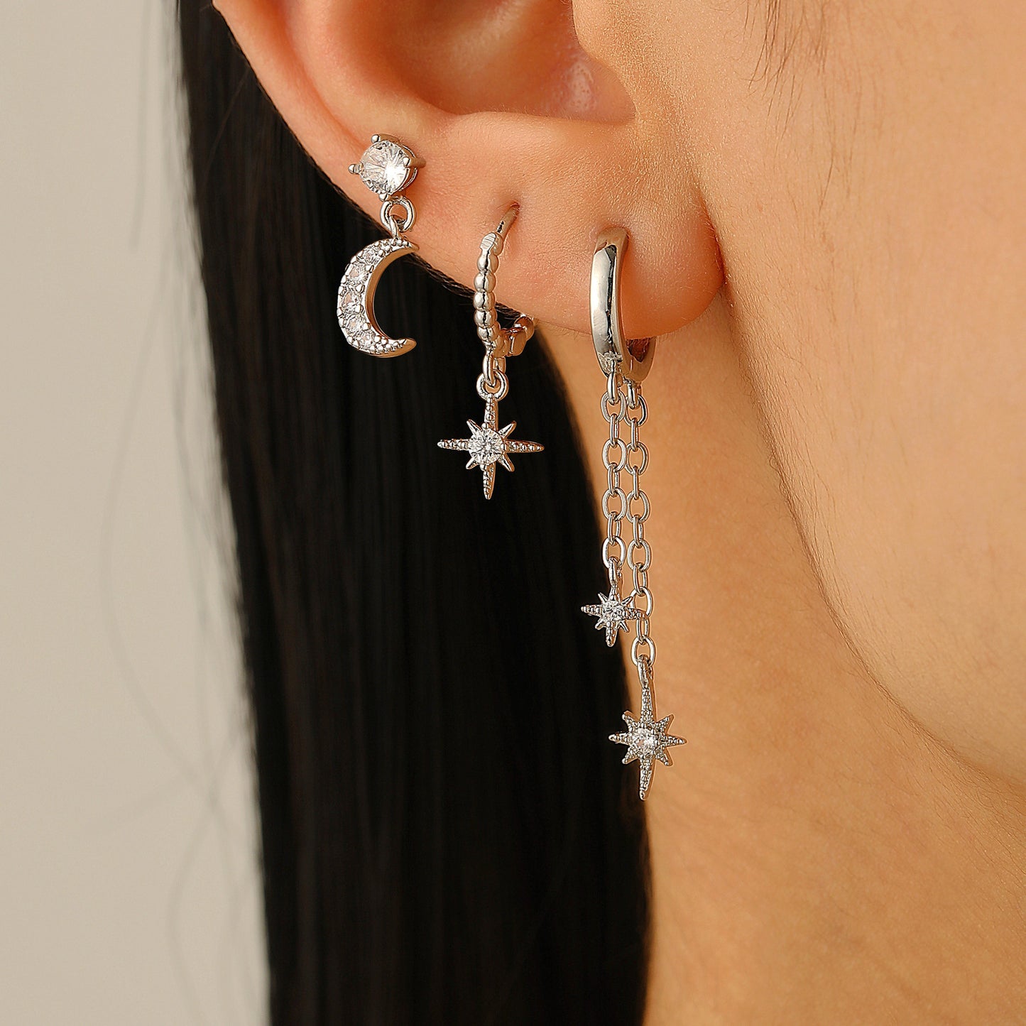 Orecchini Asimmetrici a Stella e Forma Geometrica con Zirconi, Base in Rame Galvanizzato, Perni in Oro 14K, Accessorio Moda Unisex