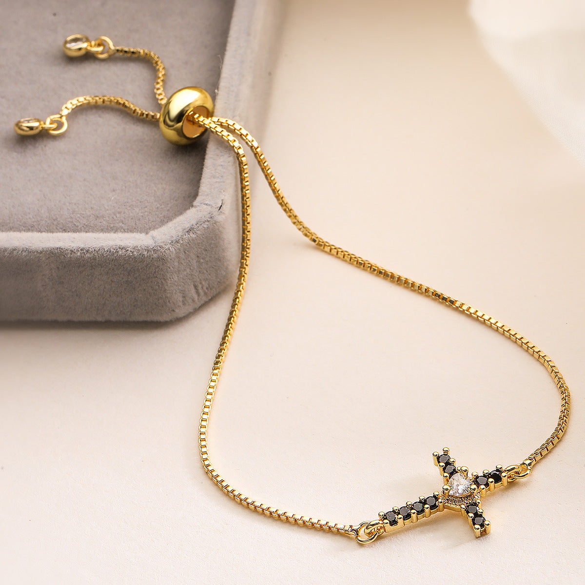 18K Gold Plated Brass Cubic Zirconia Cross Pendant Necklace for Women