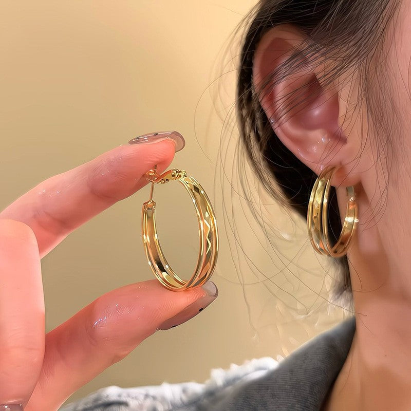 Eleganti orecchini a cerchio geometrici da donna in lega di zinco con finitura galvanica
