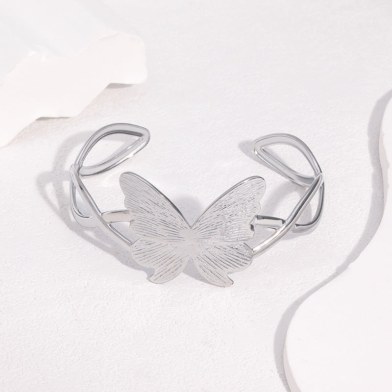 Bracciale a Polsino Aperto da Donna Minimalista a Farfalla in Acciaio Inossidabile Placcato Oro 18K