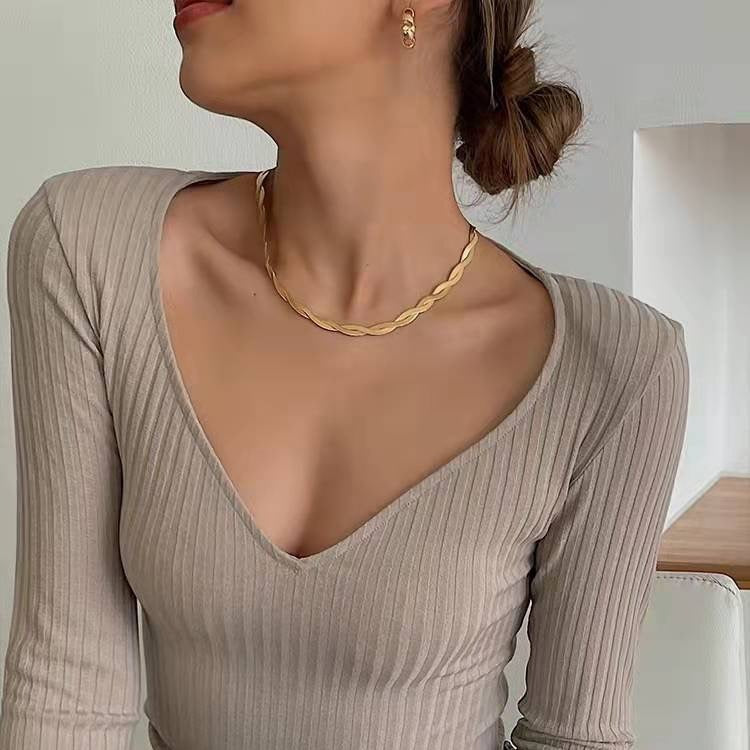 Collana a Serpente Piatta a Doppio Strato Minimalista Geometrica in Acciaio Titanio Placcato per Clavicole