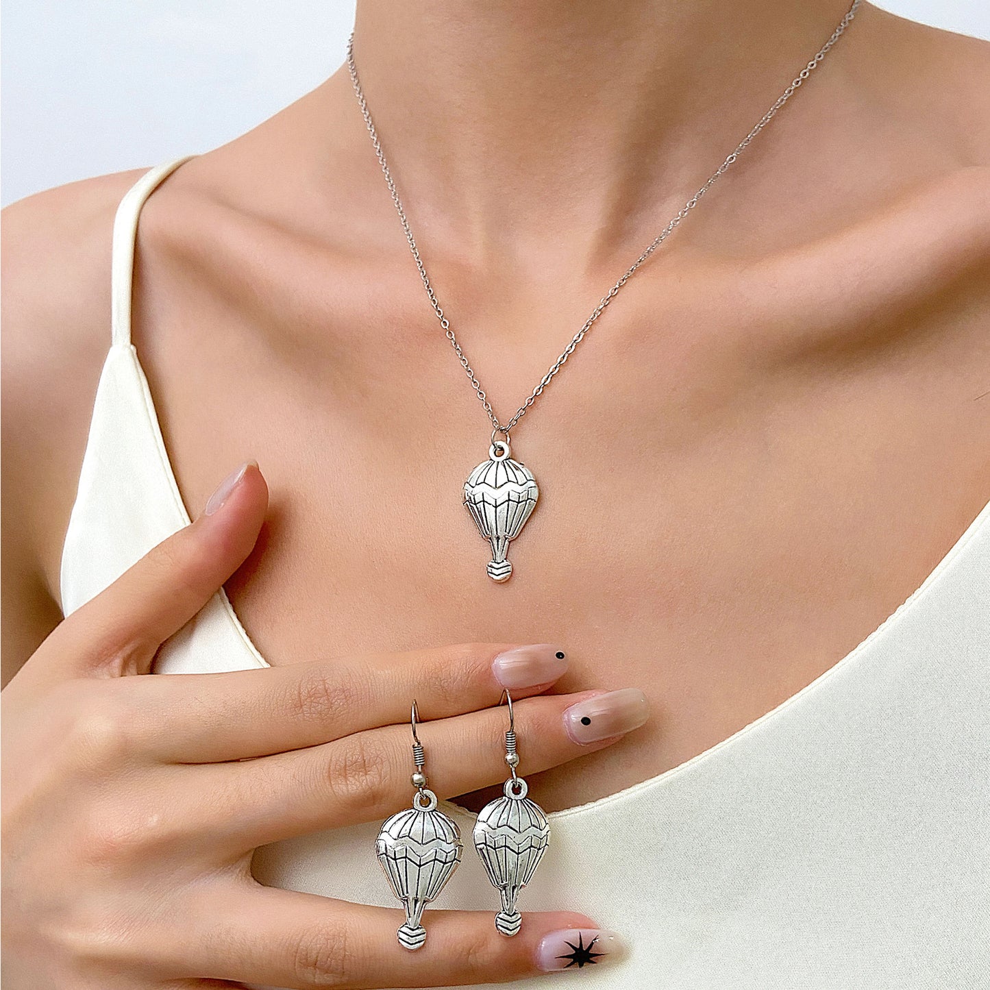 Minimalist Women's Alloy Pendant Necklace and Earrings Set with Tooth Cup Balloon Motifs Electroplated Finish
