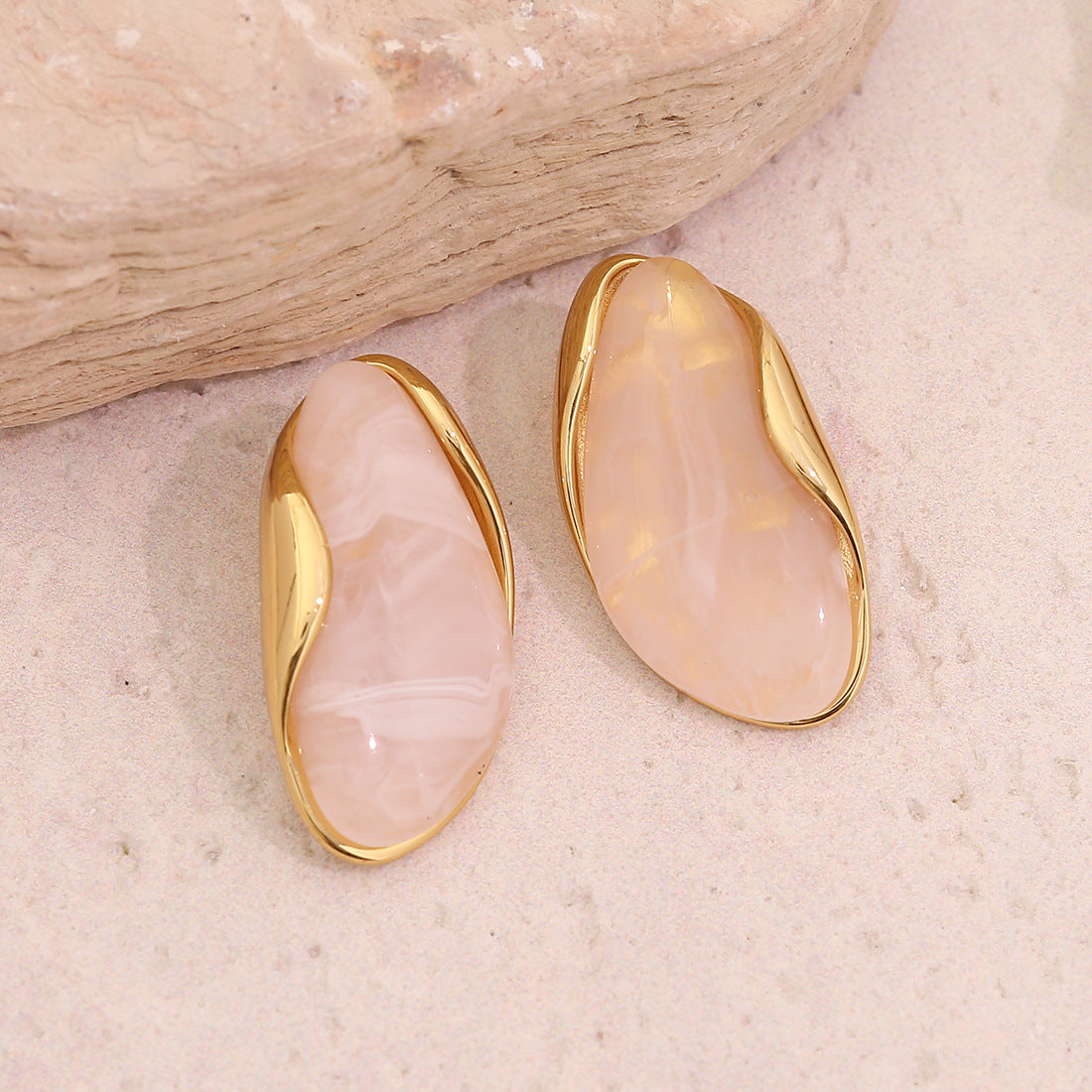 Retro Minimalist Geometric Stainless Steel Earrings with Electroplating for Women