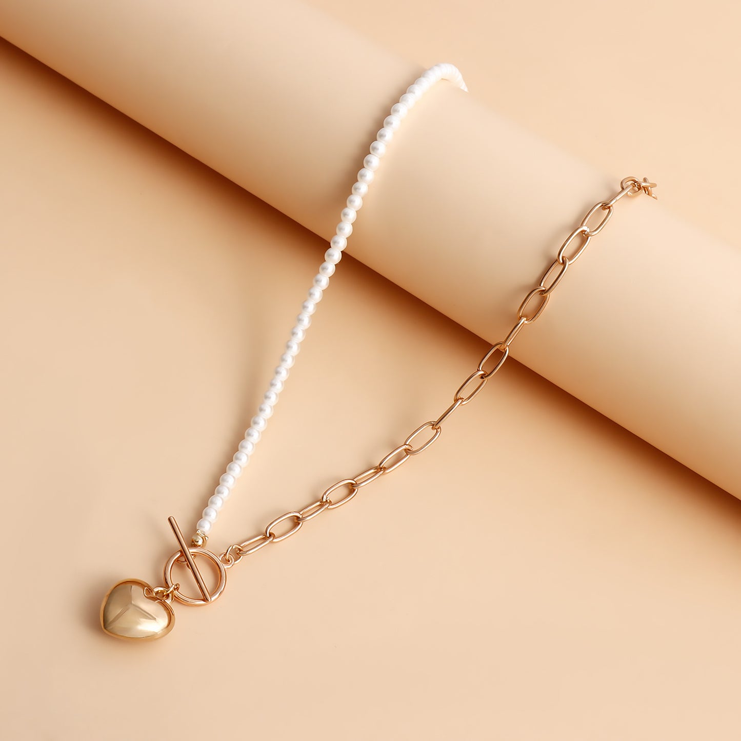 Minimalist Geometric Heart Pendant Necklace for Women with Imitation Pearl and Alloy Accents, Electroplated Finish, Clavicle Chain