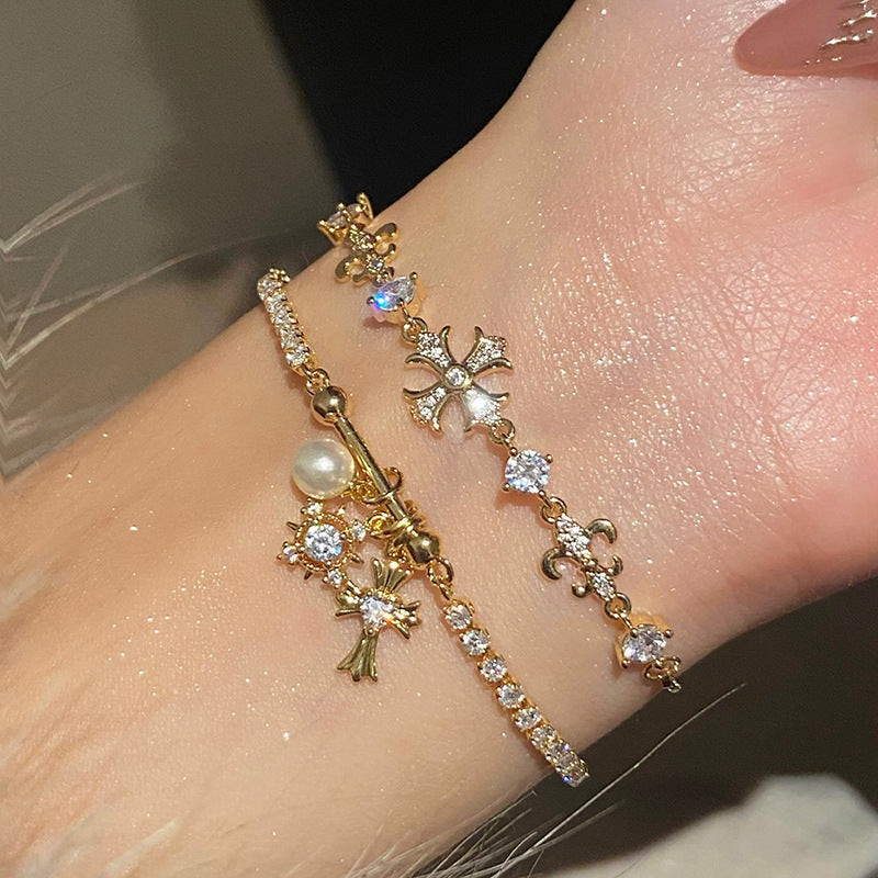 Bracciale a croce elegante a forma di Iris con zirconi intarsiati in rame, regolabile, da donna, lusso minimalista, floreale