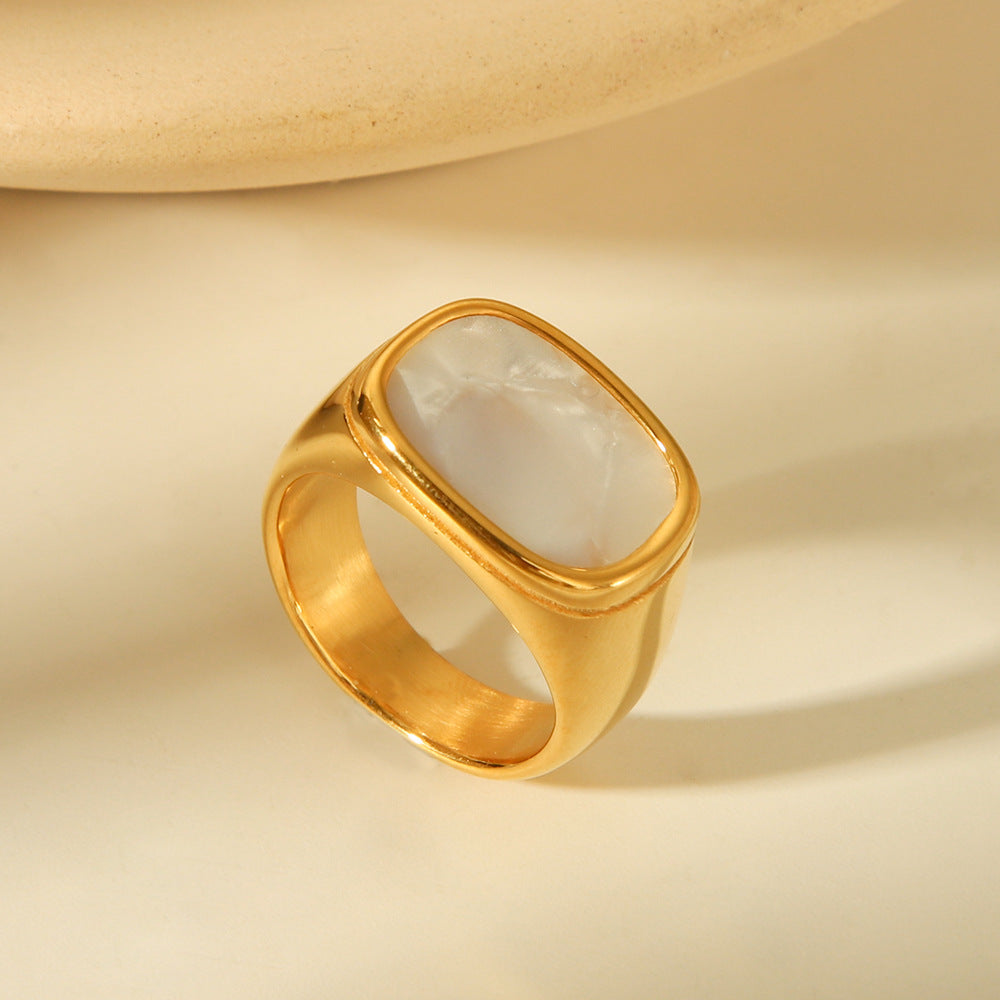 Anello geometrico in madreperla in acciaio al titanio placcato oro 18 carati da donna