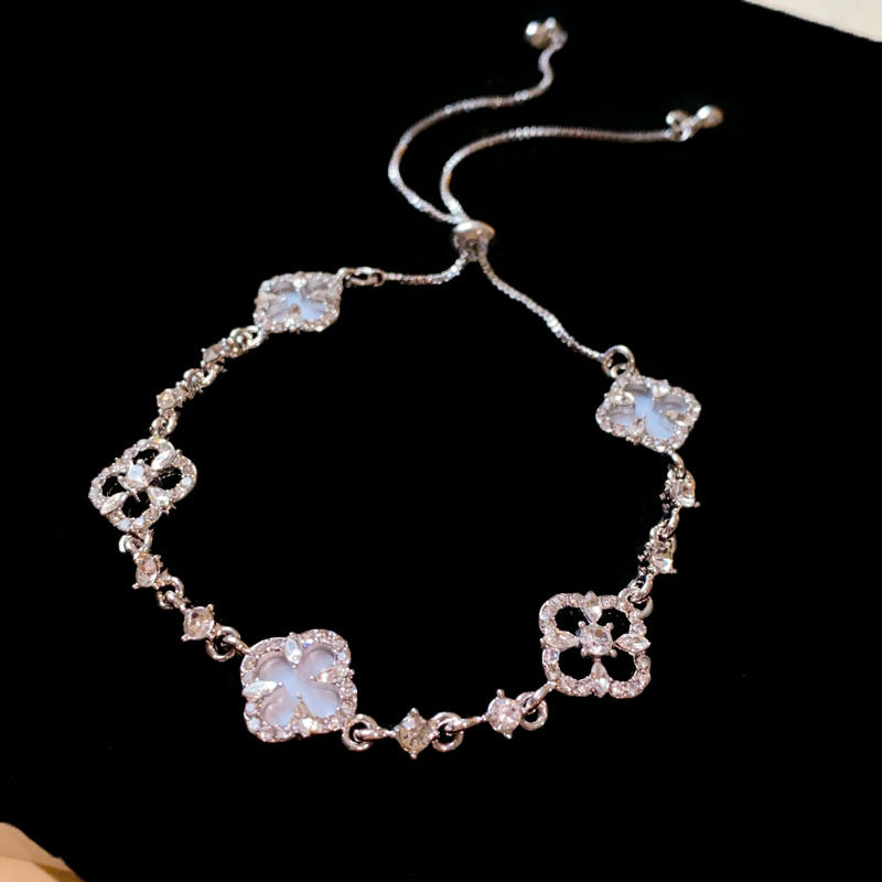 Luxury Elegant Geometric Alloy Plated Bracelet with Cubic Zirconia for Women