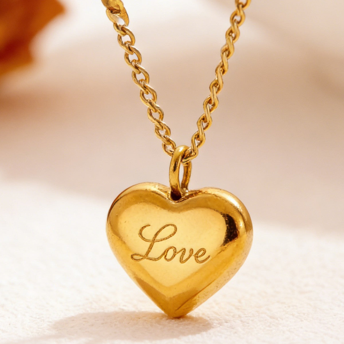 Luxury 18K Gold Plated Heart Stainless Steel Necklace for Women