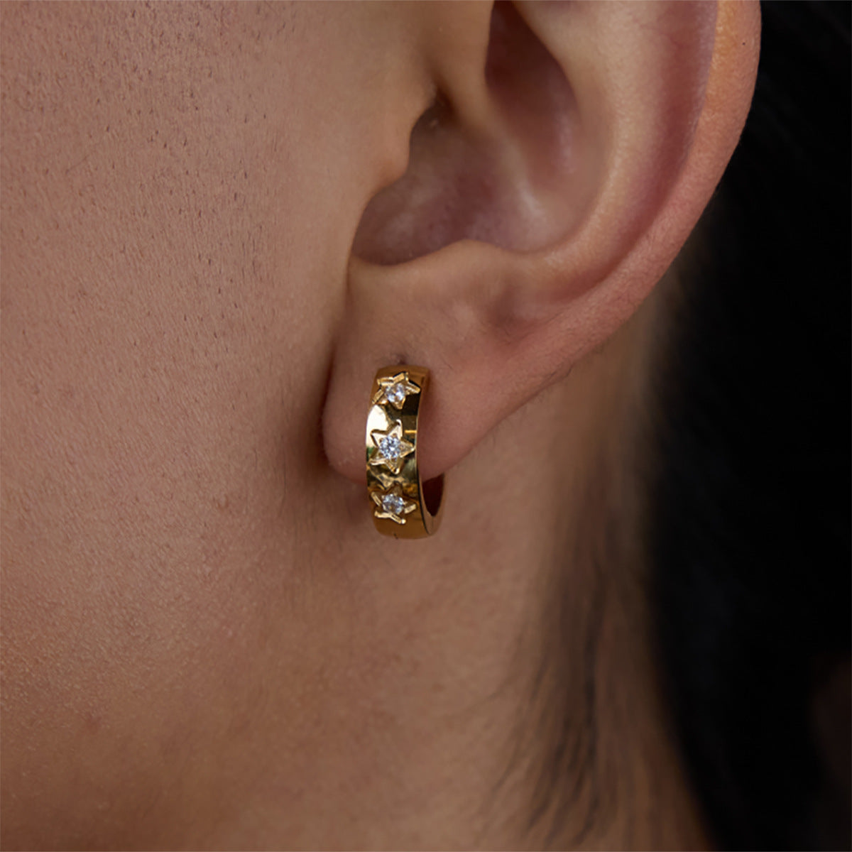 Orecchini Minimalisti a Cuore in Acciaio Inossidabile con Strass, Ipoallergenici e Resistenti all'Ossidazione per Donna