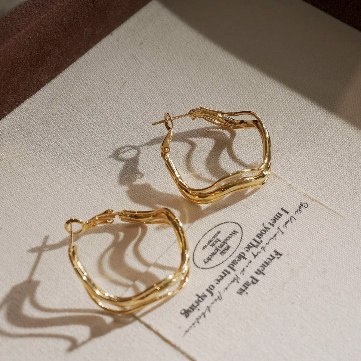 Orecchini a Cerchio Geometrici in Ferro Placcato Argento da Donna, Stile Minimalista Casual per Ufficio, Gioielli Eleganti di Ispirazione Vintage per Tutti i Giorni