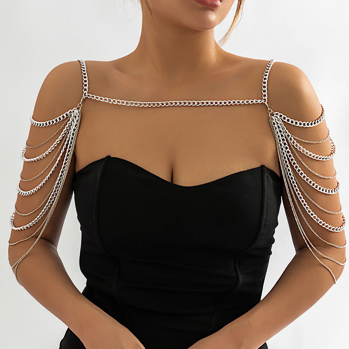 Gargantilla Metálica Geométrica Vintage de Múltiples Capas con Borlas para Mujer con Acabado Chapado