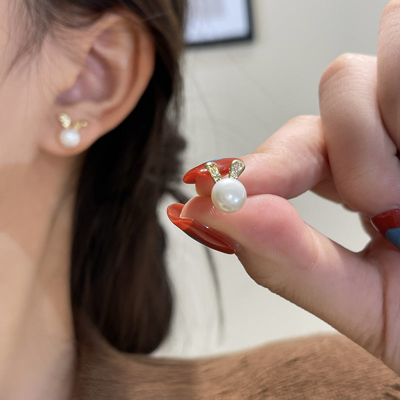 Rabbit-Shaped Pearl Earrings for Women and Men Titanium Steel Hypoallergenic Studs with Original Design