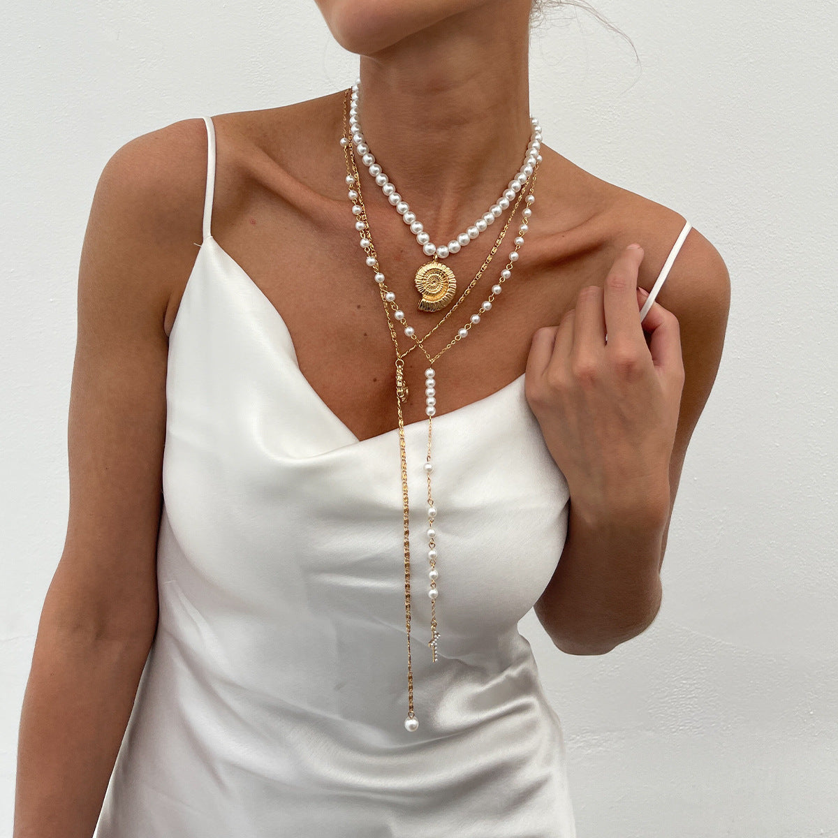 Sweet Geometric Cross Alloy Pendant Pearl Beaded Necklace for Women