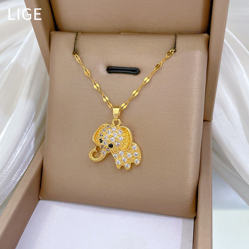 Collana con ciondolo elefante minimalista in acciaio al titanio con intarsio di strass per uomo e donna, catena a maglie a lunghezza regolabile