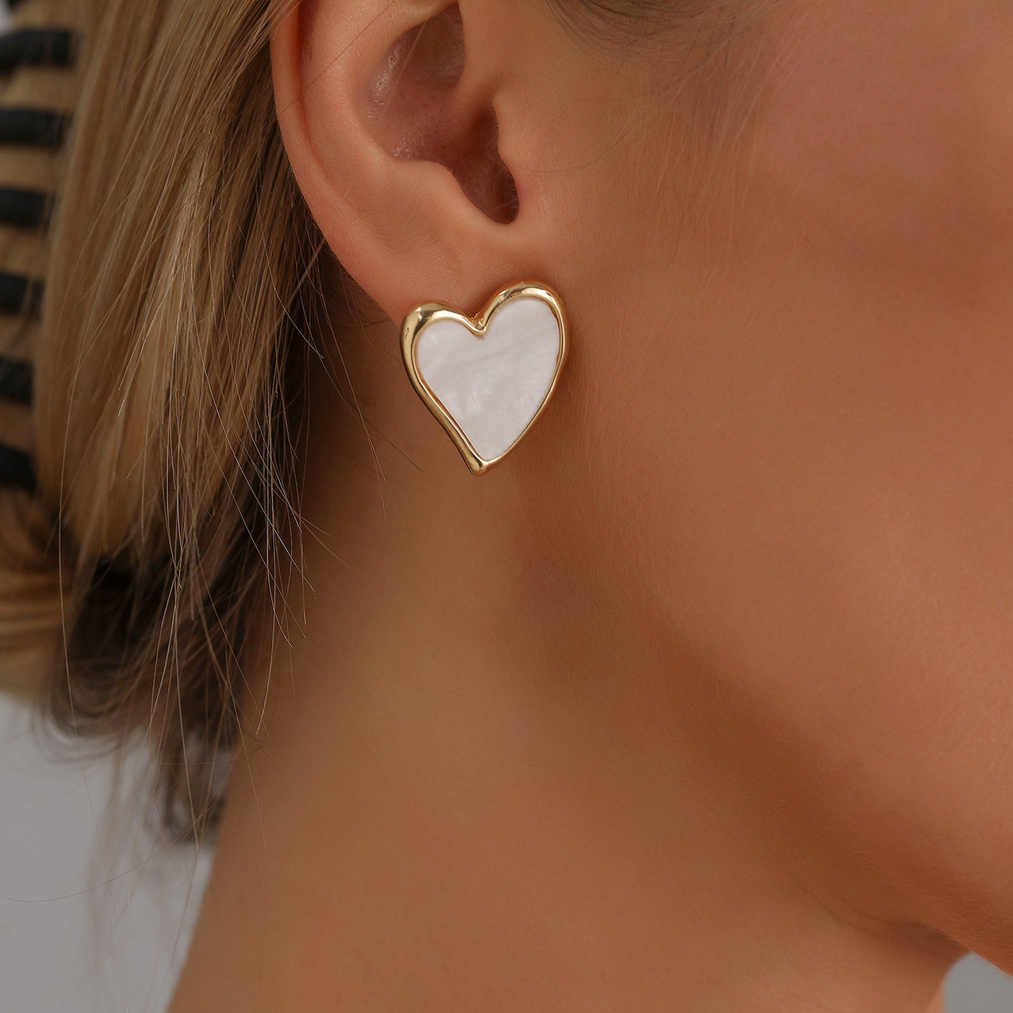 Minimalist Irregular Heart-Shaped Alloy Necklace Set with Plated Finish for Women