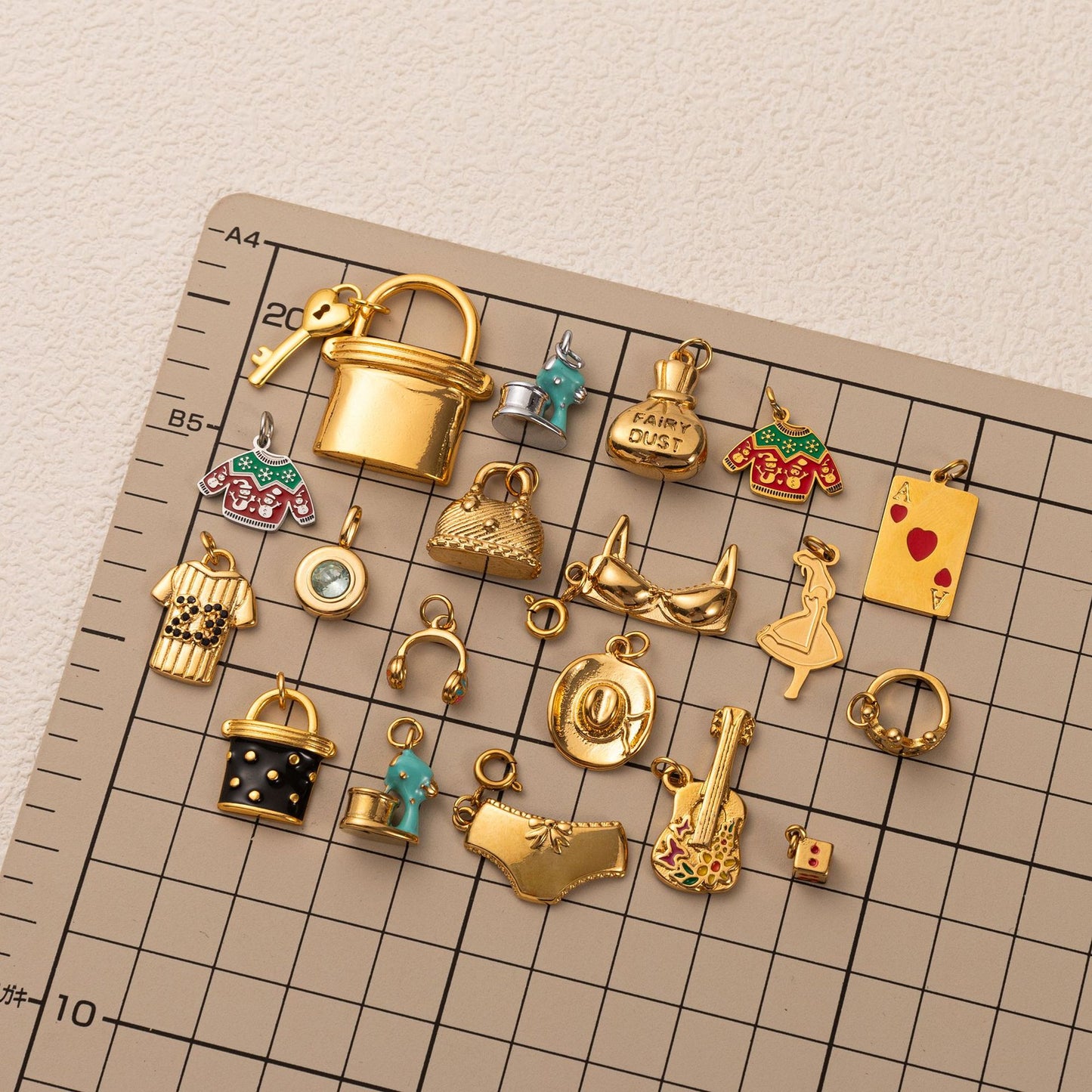 Collana con ciondolo a barra geometrica vintage in acciaio inossidabile placcato oro PVD