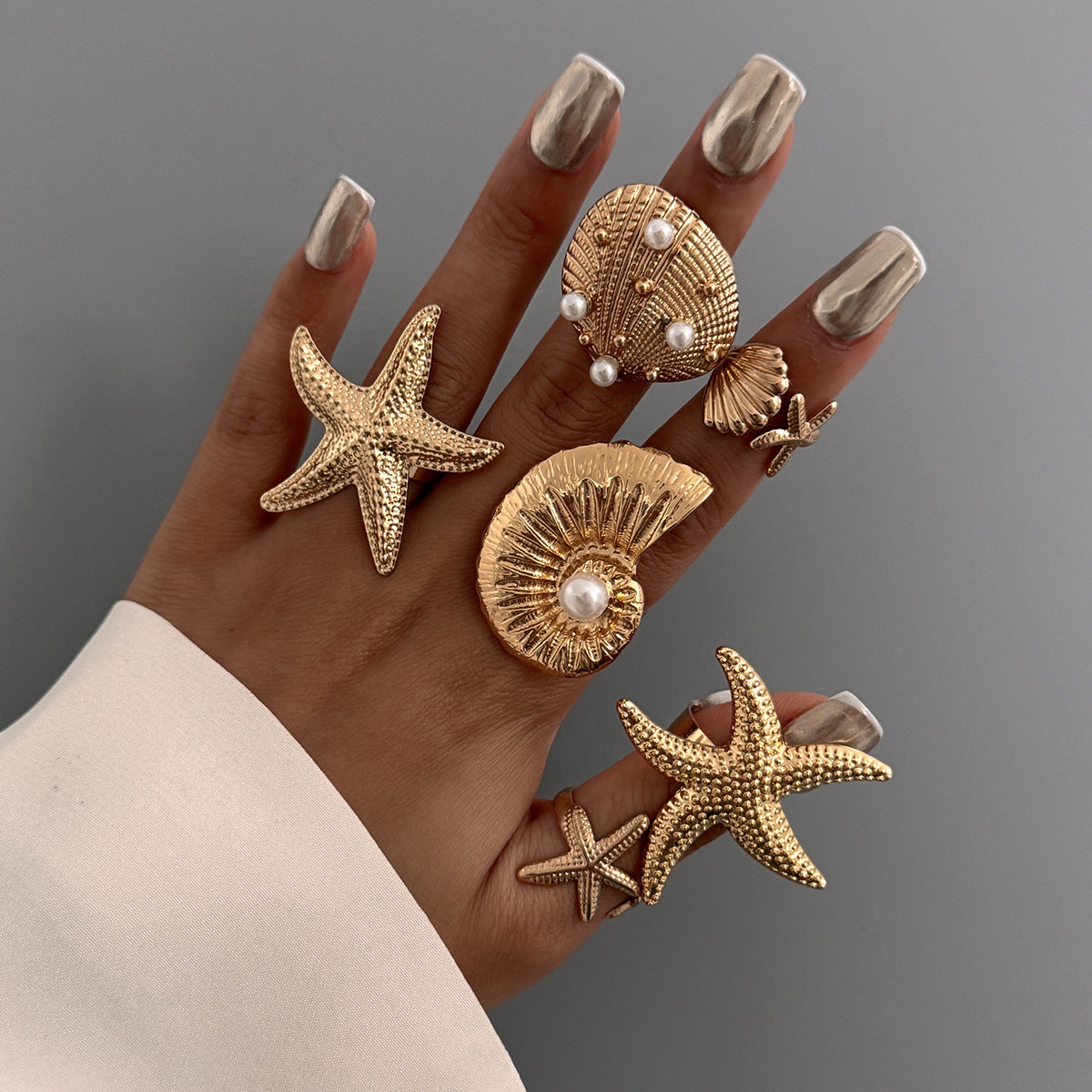 Tropical Starfish and Seashell Alloy Ring with Plated Finish for Women, Geometric and Animal-Shaped Statement Jewelry