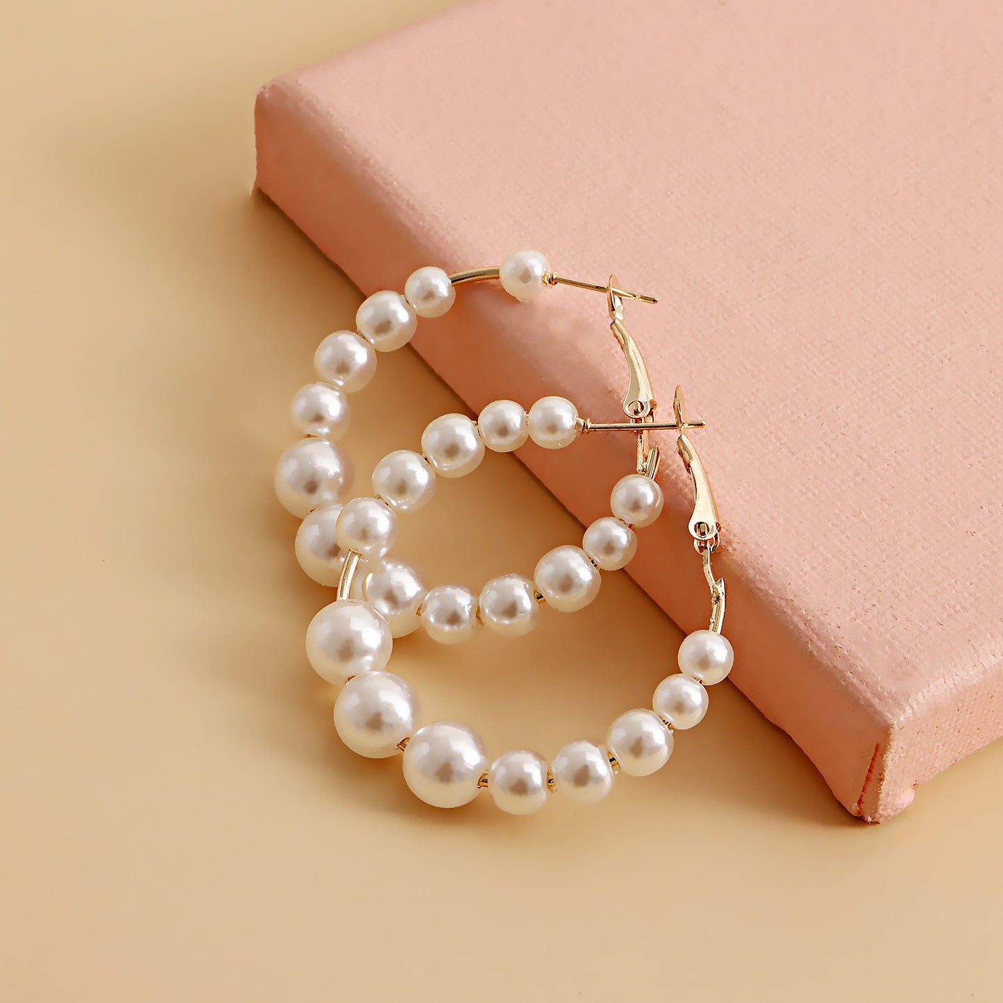Minimalist C-Shaped Geometric Alloy Earrings with Baroque Pearl Accents for Women