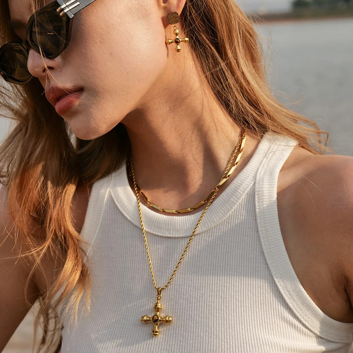 Collana Pendente a Croce Geometrica Stile Palazzo Vintage da Donna con Costruzione in Lega e Finitura Elettroplaccata