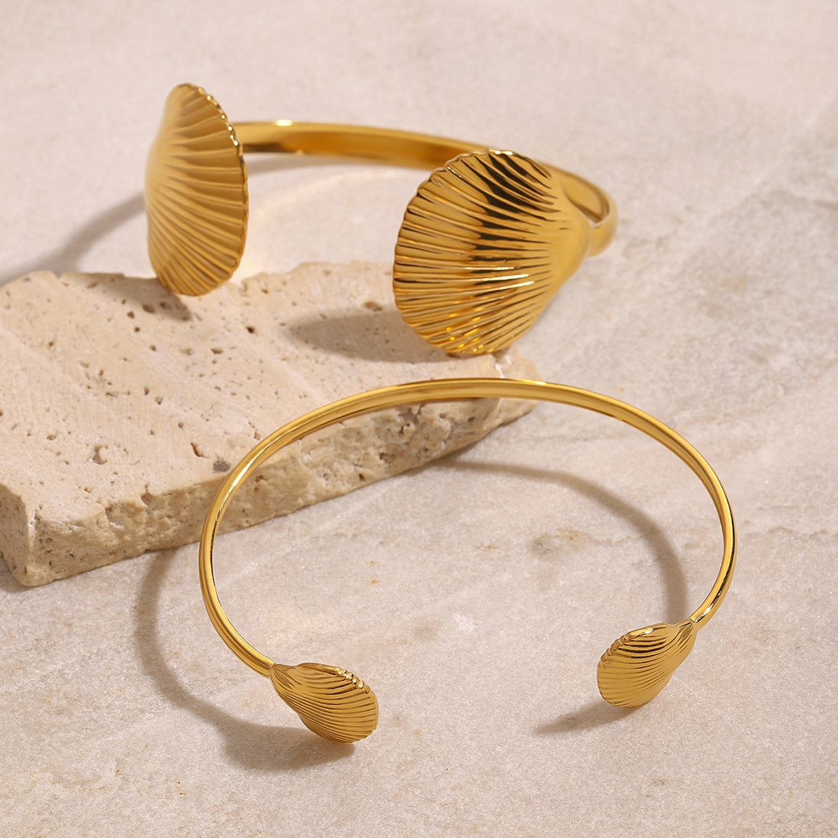 Stainless Steel Plated Shell Bracelet for Women