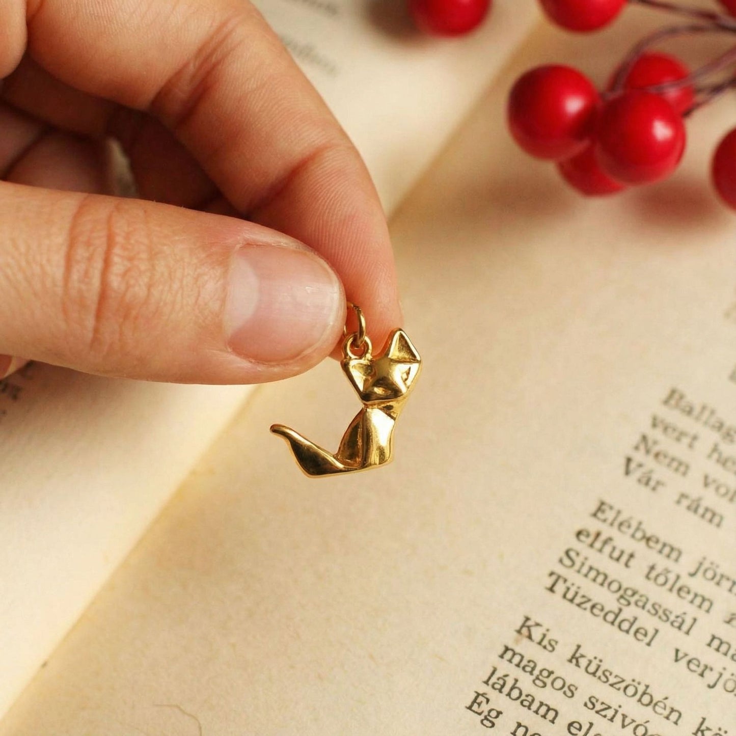 Vintage 18K Gold Plated Stainless Steel Elephant Pendant Charm Bar
