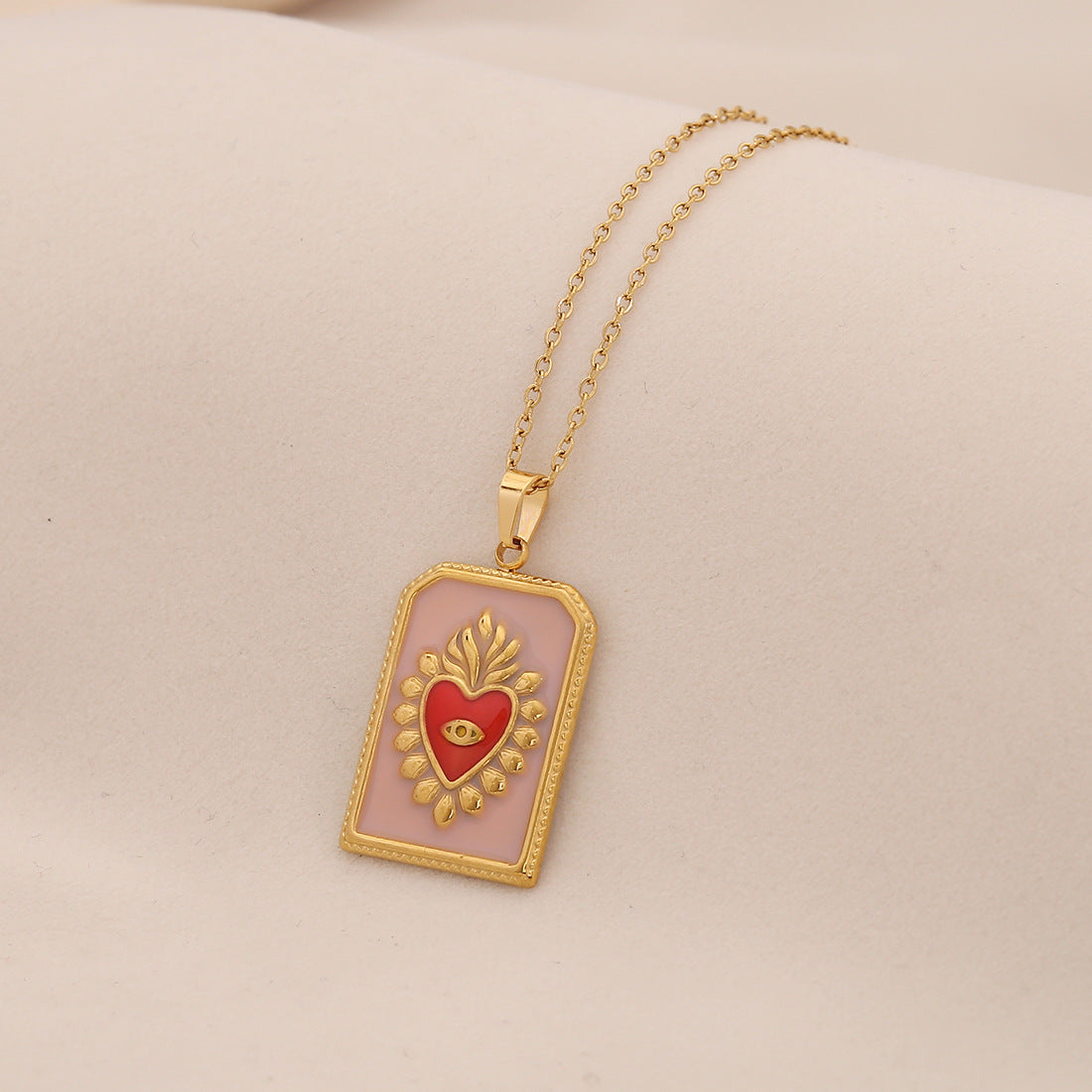 Vintage Heart-Shaped Stainless Steel Pendant Necklace with Gold Plating and Tarot Design