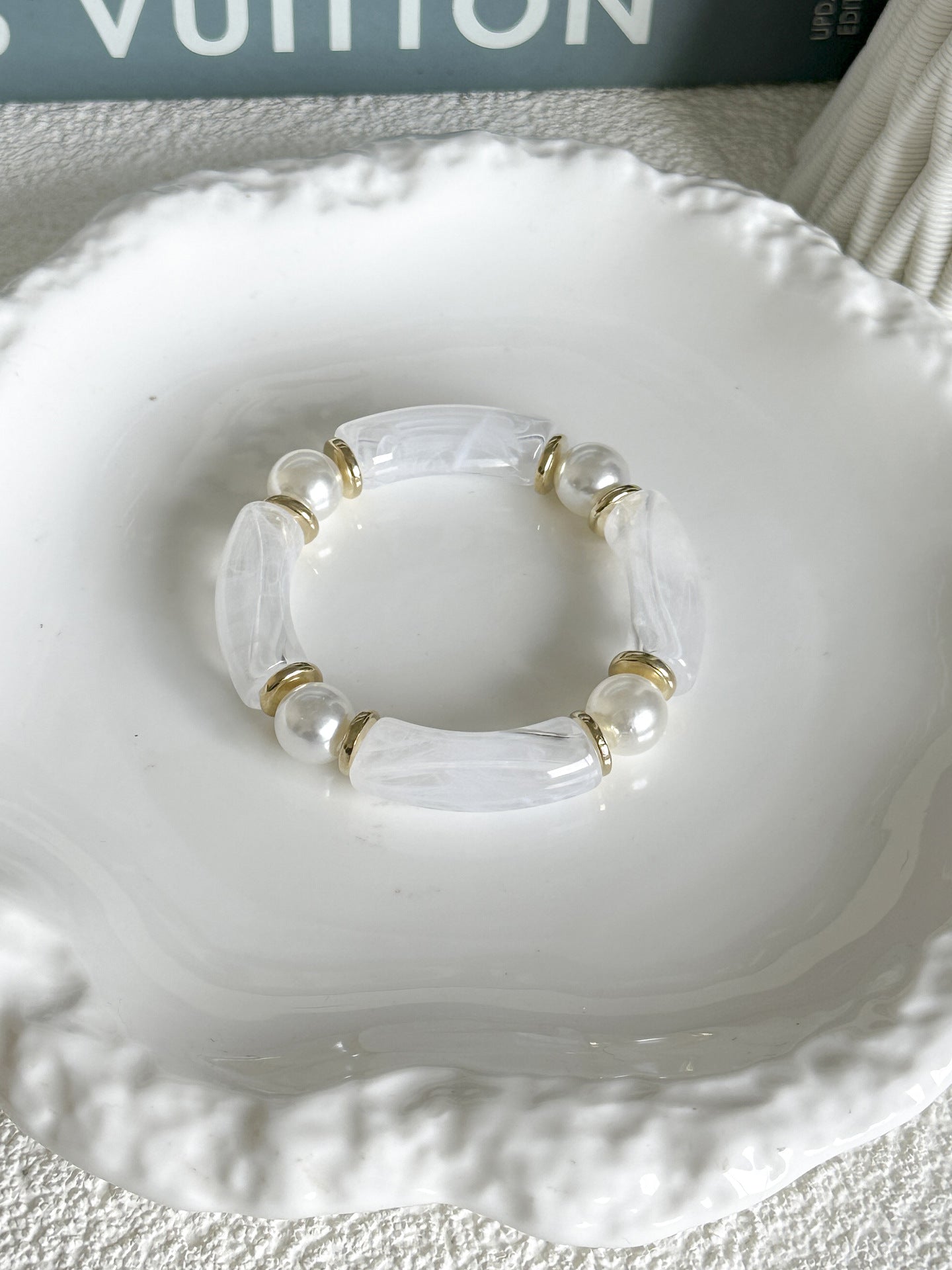 Vintage Minimalist Geometric Plated Acrylic Bracelet Set