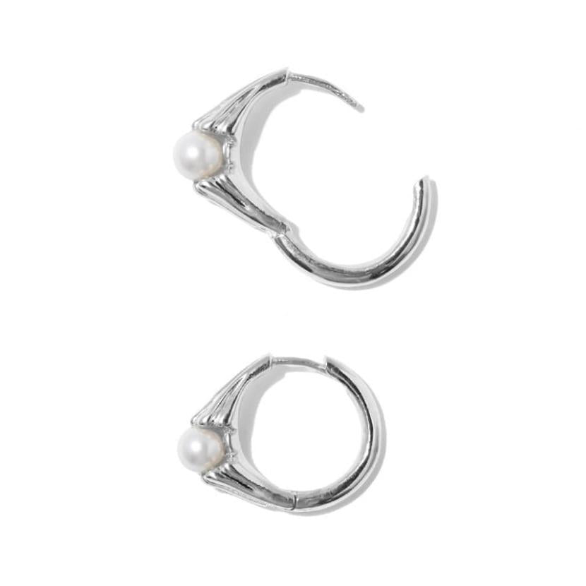 Orecchini Minimalisti con Perle e Forme Geometriche in Argento Sterling 925, dal Gusto Fresco e Delicato