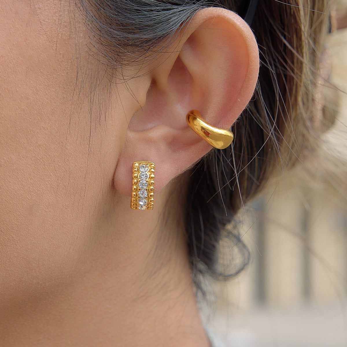 Elegant Geometric C-Hoop Stainless Steel Earrings with Rhinestone and Cubic Zirconia Inlay