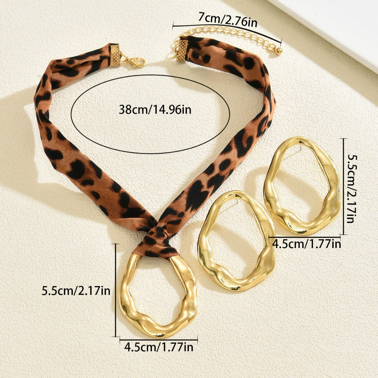 Conjunto de collar y pendientes con colgante de estampado de leopardo geométrico de aleación de zinc con acabado galvanizado para mujer