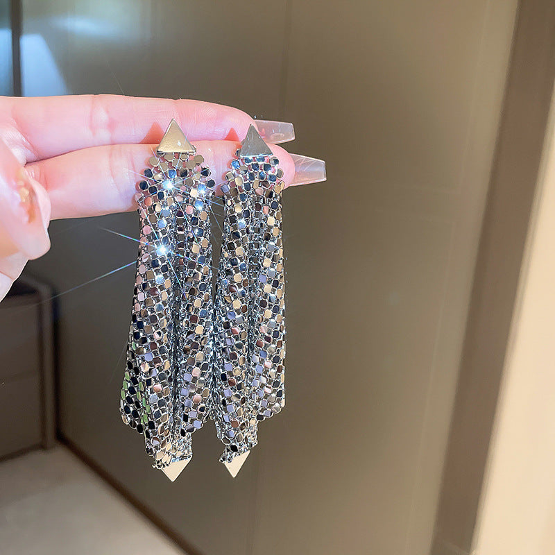 Orecchini a Nappa Geometrici Minimalisti in Metallo Placcato con Perni in Argento Sterling