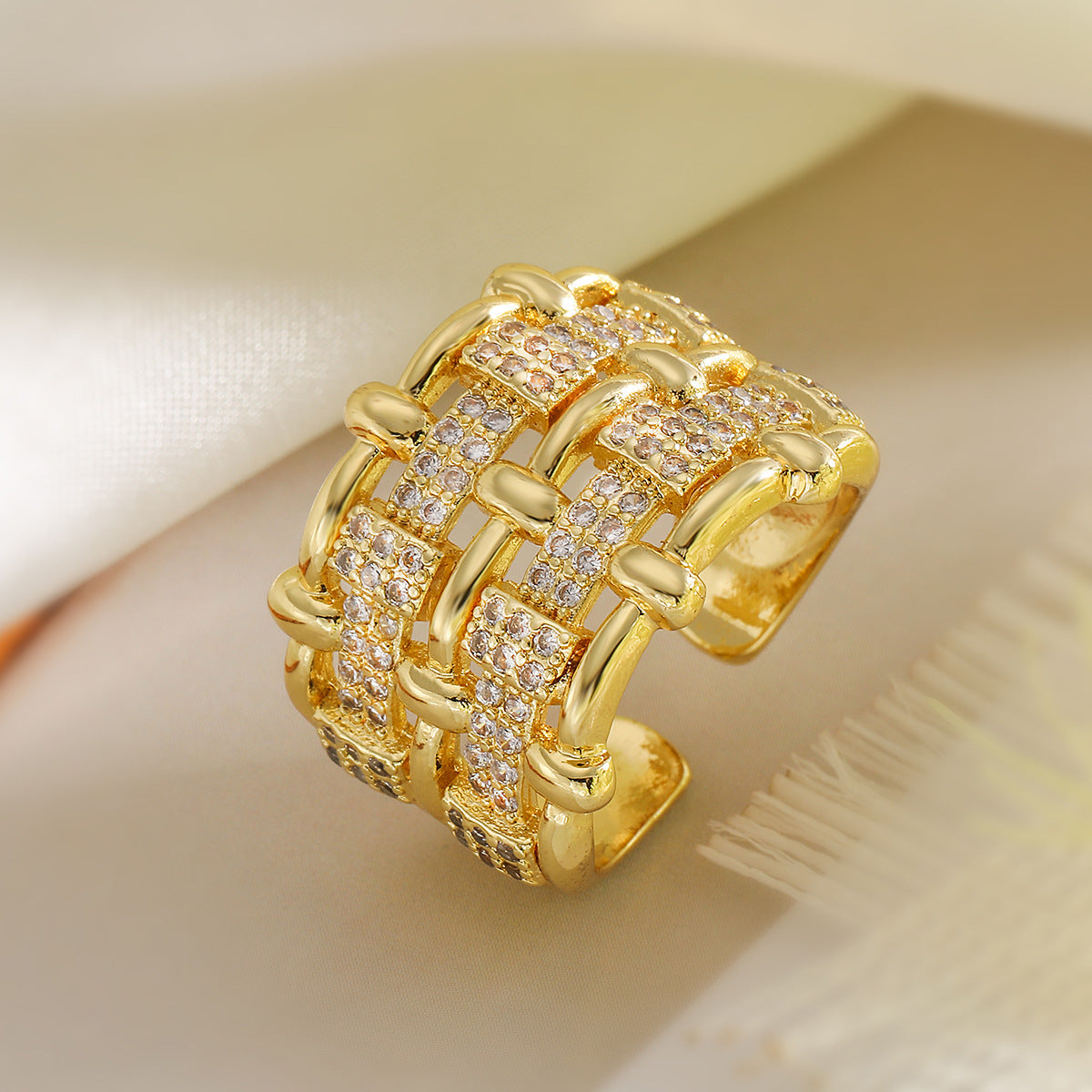 Minimalist Geometric Open Ring for Women Made of Brass with 18K Gold Plating and Zircon Inlay