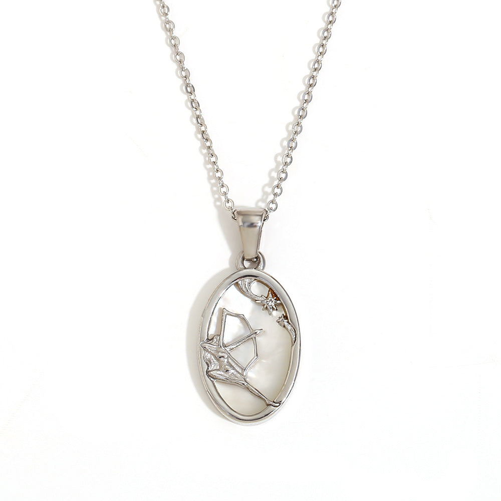 Collana con Pendente a Cuore Floreale Vintage in Agata Rossa da Donna con Catena in Acciaio Inox e Placcatura in Oro 18K
