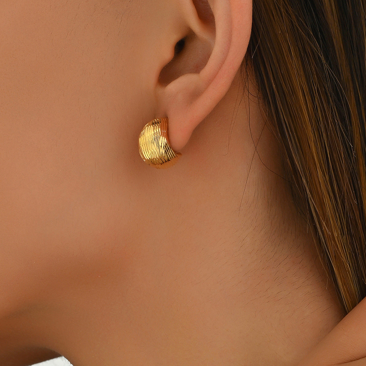 Pendientes minimalistas de tuerca de metal doblado con diseño geométrico para mujer, con revestimiento de cobre y postes de acero inoxidable