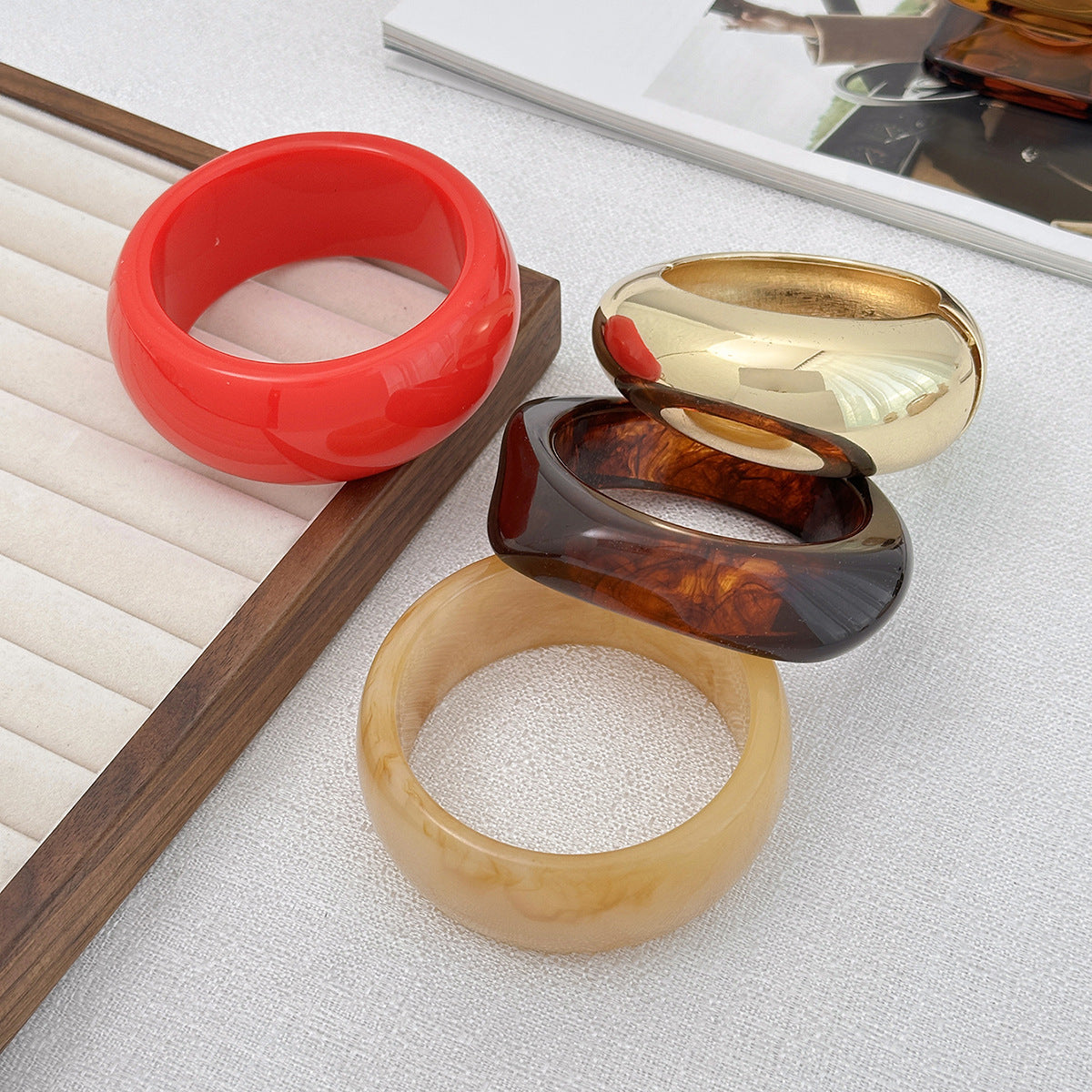 Bold Geometric Retro Caramel-Tone Alloy Bracelet with Plated Finish for Women