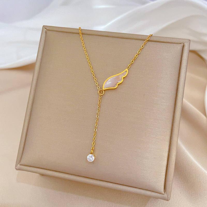 Collar Minimalista de Acero de Titanio con Colgante de Alas de Ángel para Mujer, Diseño Geométrico, Cadena de Camafeo con Baño de Oro