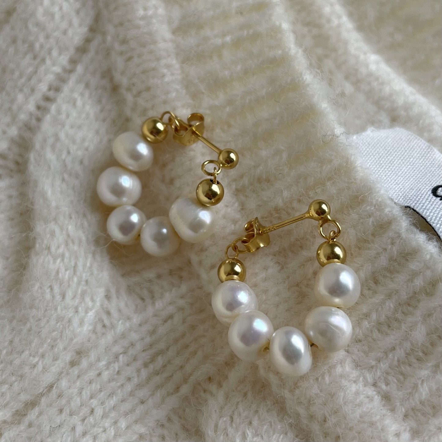 Sweet Minimalist Geometric Pearl Drop Earrings in 925 Sterling Silver with Pearl Inlay