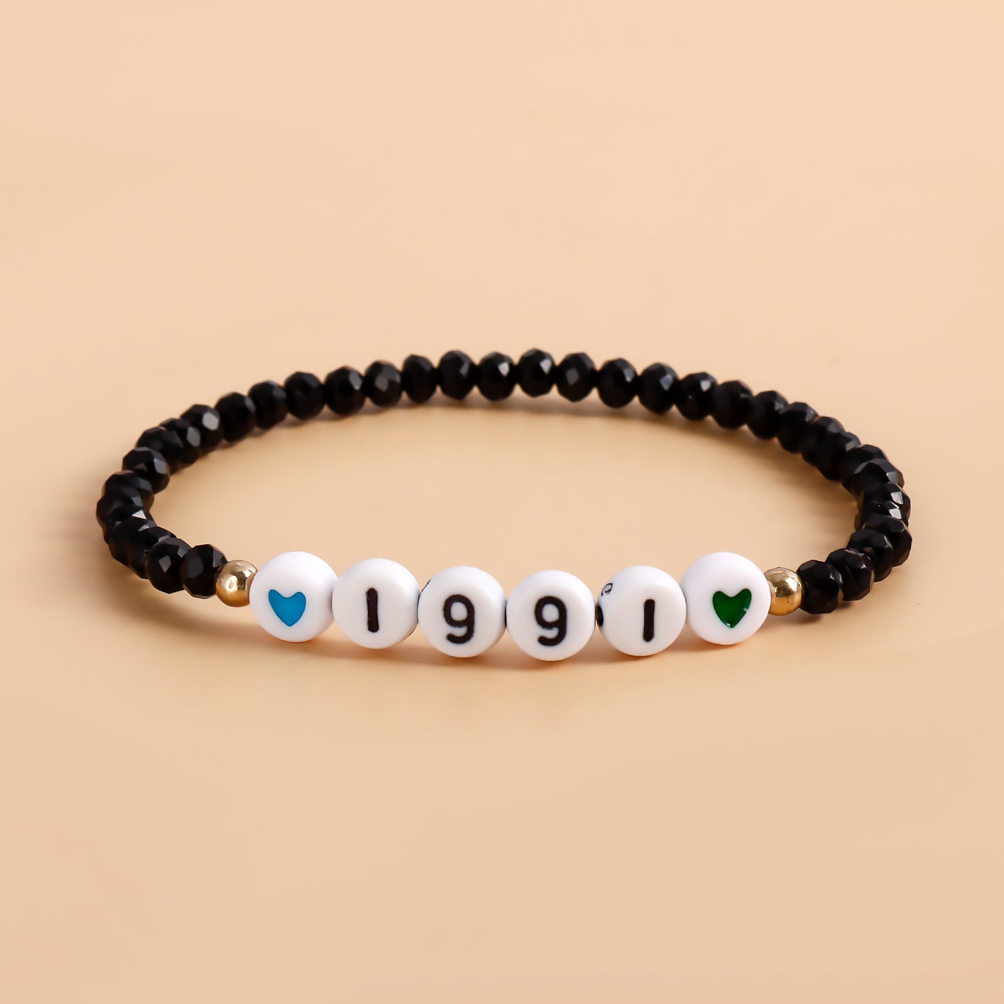 Conjunto de pulseras chapadas estilo geométrico con dijes de cristal y detalles de letras para mujeres y hombres