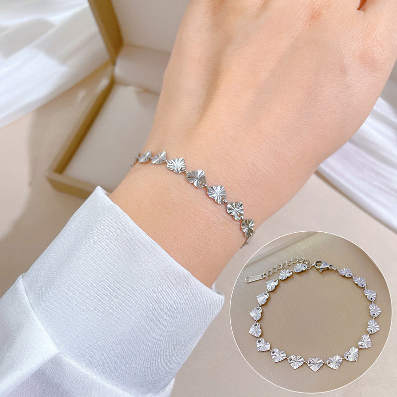 Pulsera Vintage de Acero de Titanio Dulce con Corazón y Patrón Ondulado y de Frijol