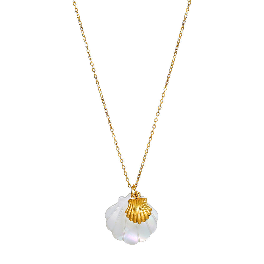 Casual Titanium Steel PVD Animal Pendant Necklace with Shell Elements for Women