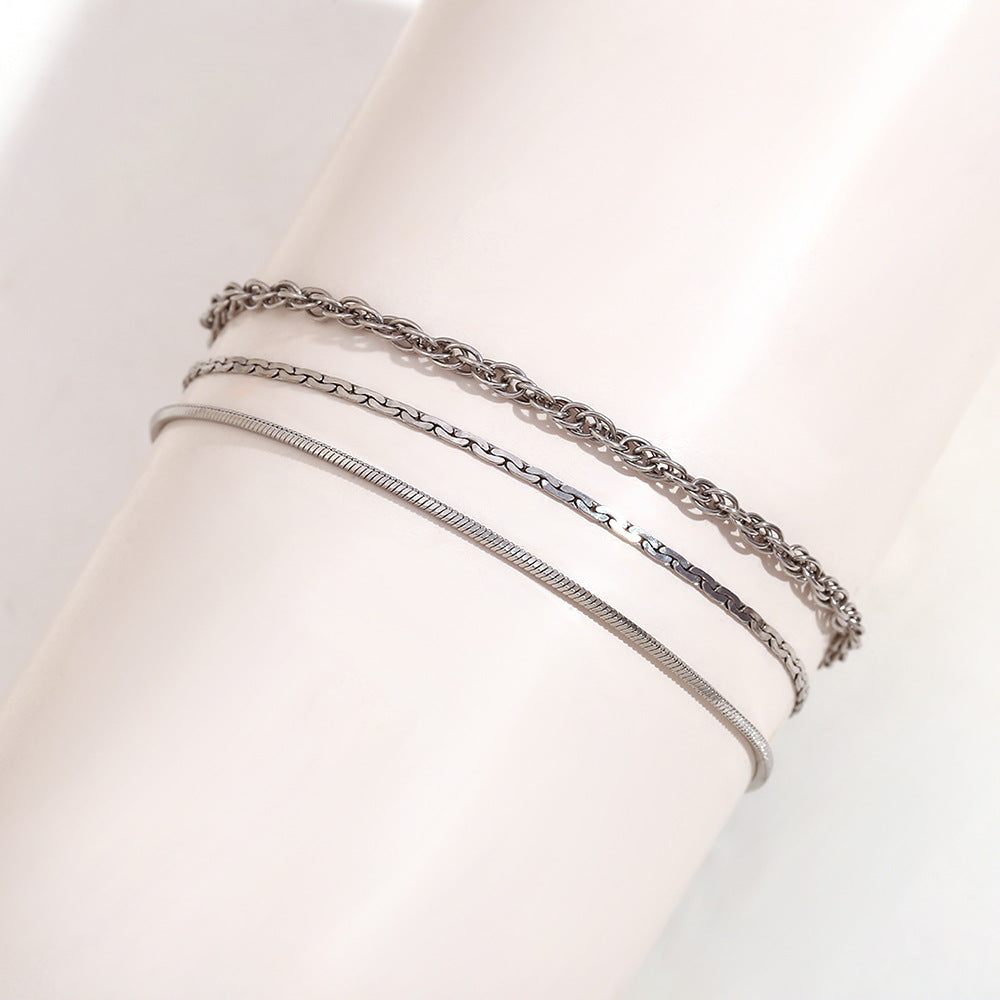 Cavigliera Minimalista Geometrica in Acciaio Inox con Placcatura Oro 18K, Gioiello Elegante a Triplo Strato per Donna