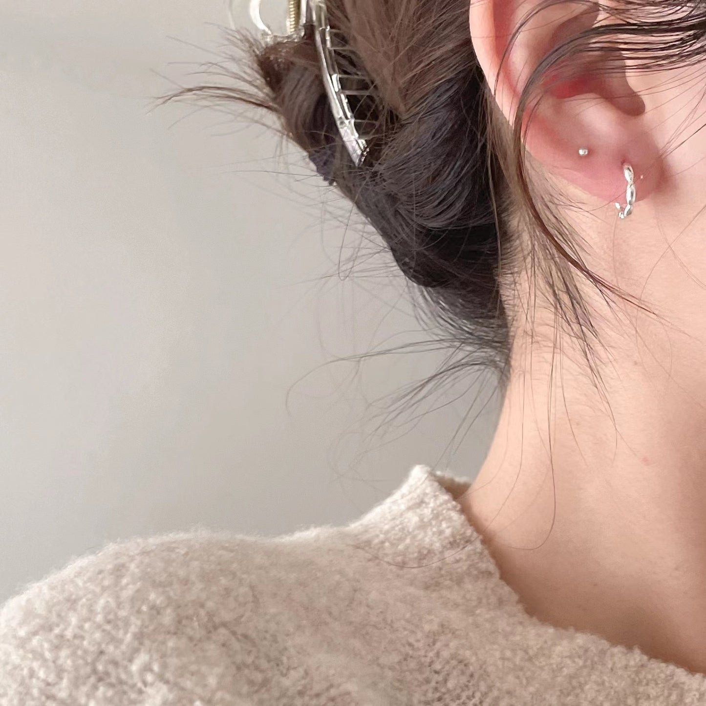 Pendientes de aro minimalistas de plata de ley 925 con diseño floral ovalado y de plantas