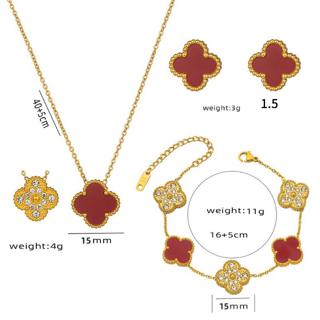 Set di Collane da Donna Minimaliste di Lusso con Cuore e Forme Geometriche in Acciaio al Titanio, Placcate Oro e con Catena a O