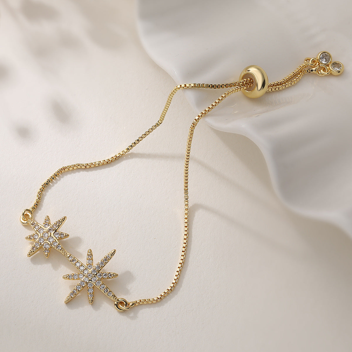 Elegant Geometric Brass 18K Gold Plated Cubic Zirconia Inlay Bracelet for Women