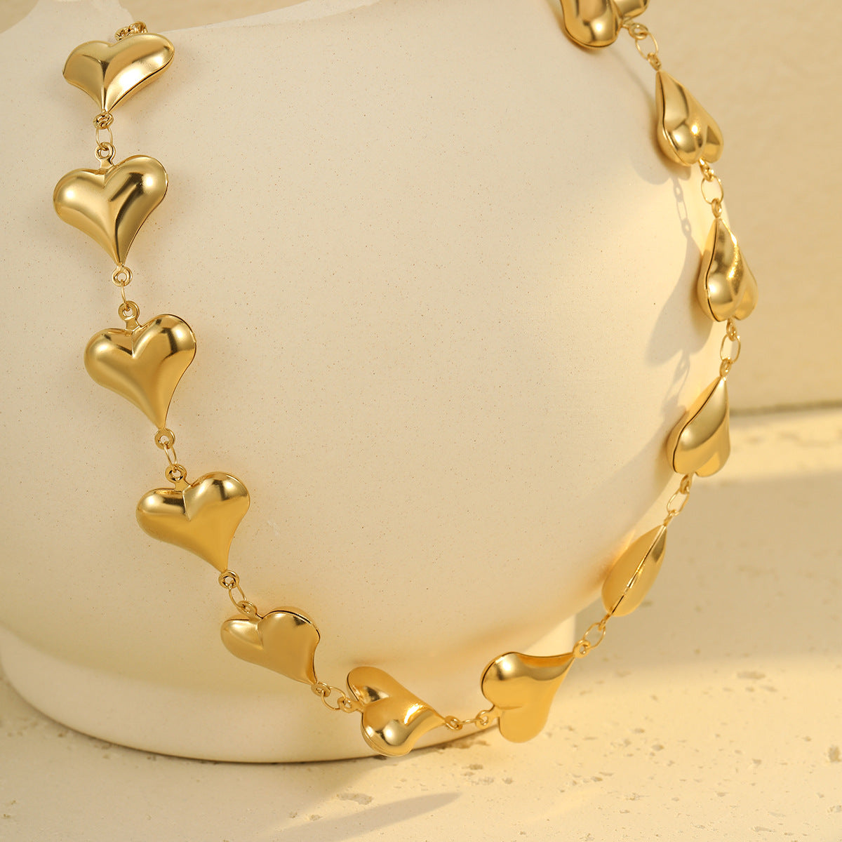 Collar con colgante de estrella, flor y corazón de acero inoxidable minimalista a la moda con acabado chapado para mujer