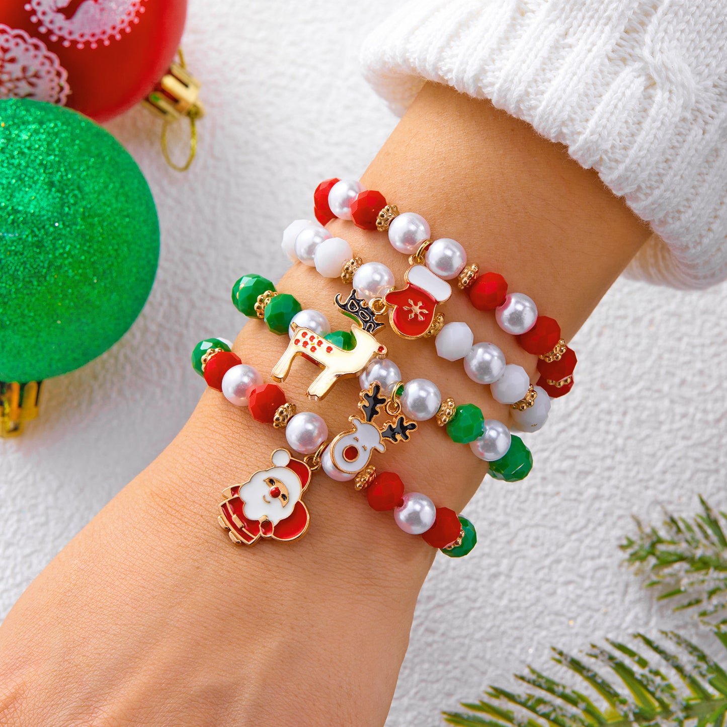 Colorful Woven Christmas Santa Claus Reindeer Glove Soft Pottery Charm Bracelet Set for Women
