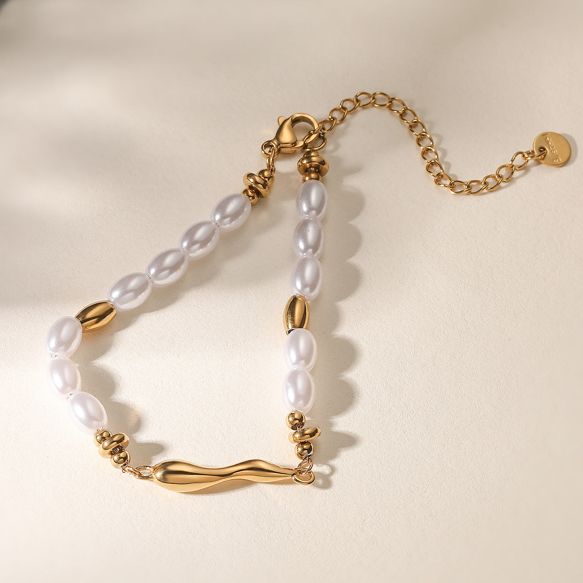 Minimalist Elegant 18K Gold Plated Stainless Steel Geometric Pearl Bracelet for Women