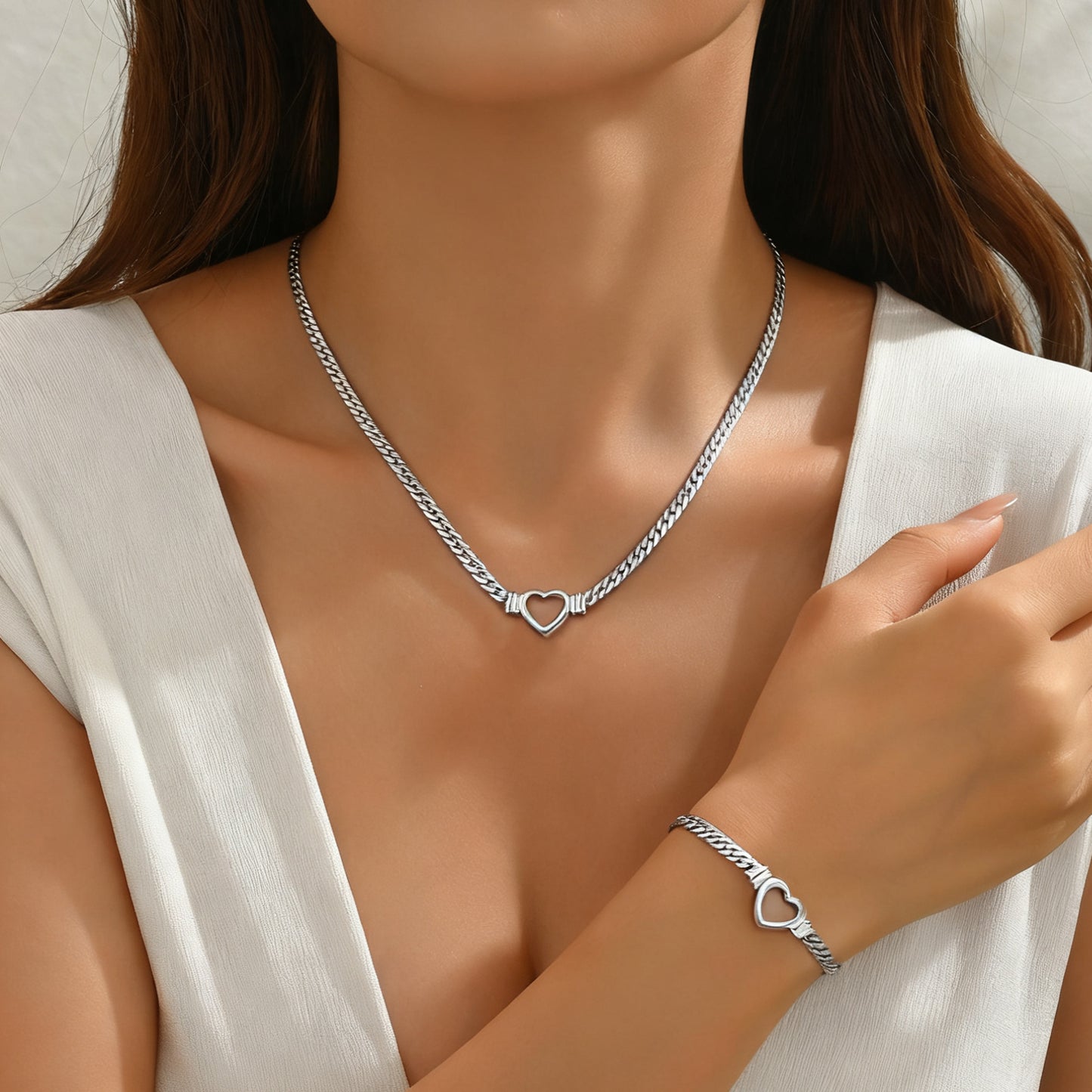 Set collana e bracciale a catena a maglie forate a cuore, minimalistici ed eleganti, in acciaio inossidabile e titanio, placcati, per donna