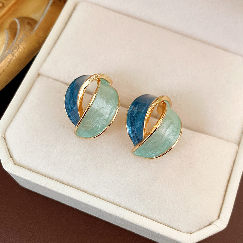 Orecchini geometrici a traforo vintage da donna, leggeri, di lusso, in lega con finitura smaltata